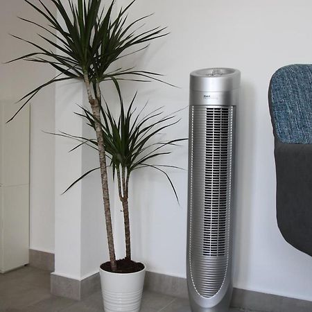 New & Modern Apartment With Beautiful Lake View! Lugano Esterno foto