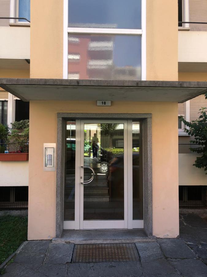 New & Modern Apartment With Beautiful Lake View! Lugano Esterno foto