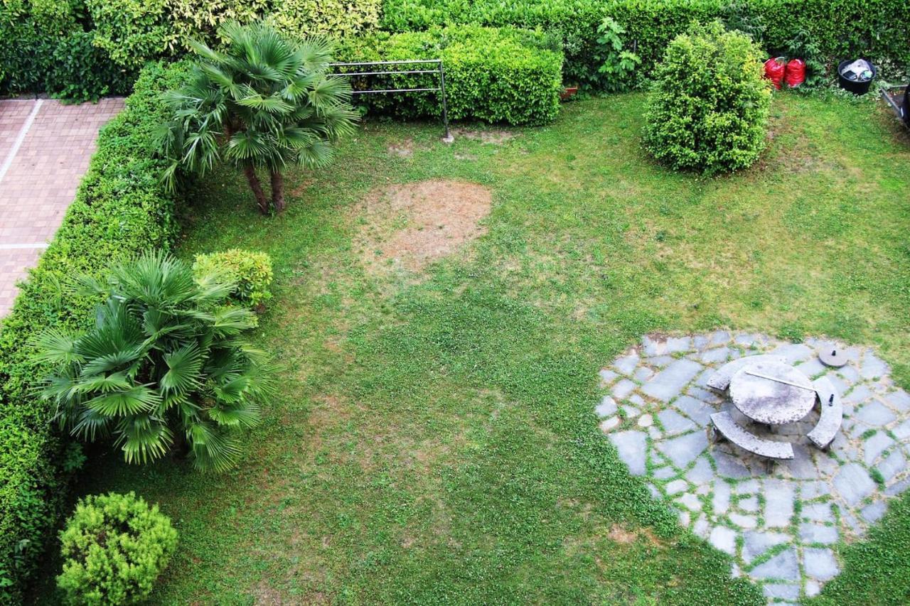 New & Modern Apartment With Beautiful Lake View! Lugano Esterno foto